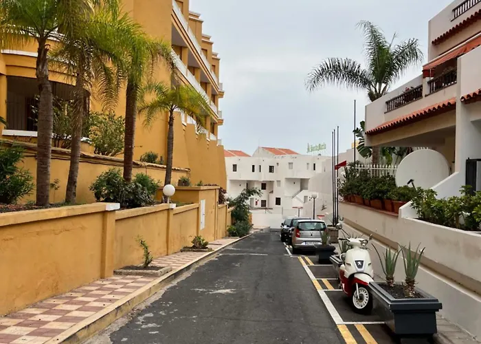 Apartment Costa Adeje * アデヘ